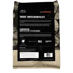 Traeger Canada Traeger Turkey Blend Wood Pellets 18lb + Brine Kit (Limited Edition) - PEL351