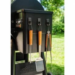 Traeger Canada Traeger BAC536 Magnetic Plastic Hooks - 3 Pieces BBQ Accessories